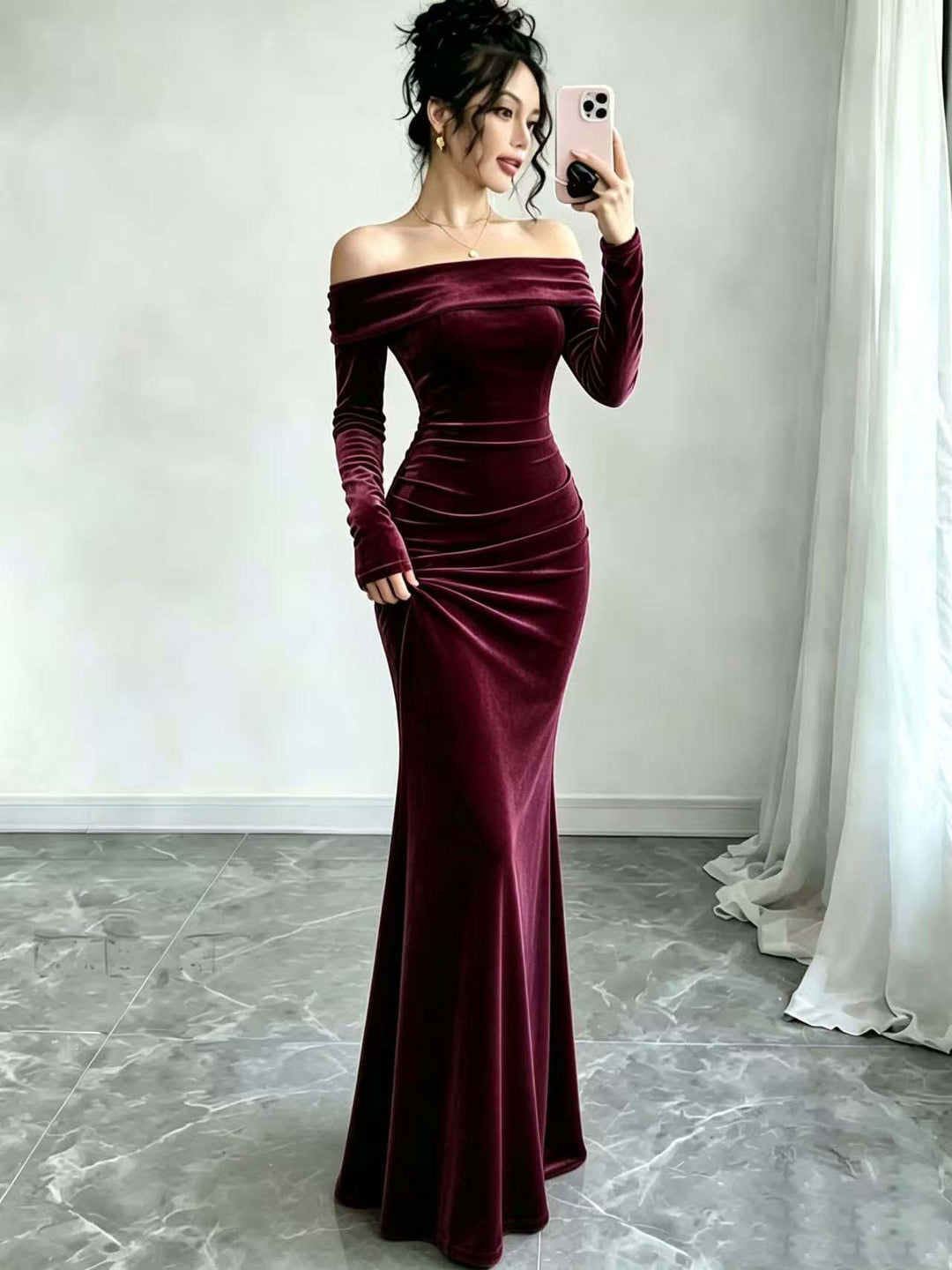 Damen Langes Samtabendkleid mit Carmenausschnitt und tiefem Rückenausschnitt Shop Nory