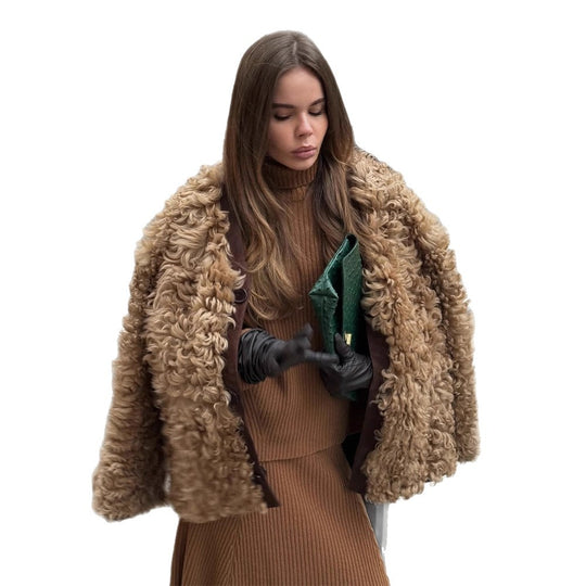 Damen Kurzjacke aus lockigem Teddy-Kunstfell mit Oversize-Schnitt Shop Nory
