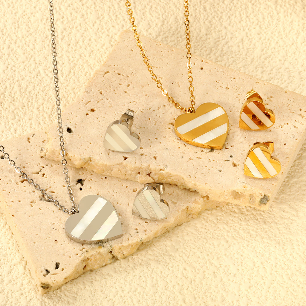 Damen Schmuckset mit Herzanhänger und passenden Ohrringen Shop Nory