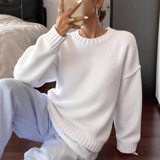 Damen Weit geschnittener Feinstrickpullover mit Rundhalsausschnitt und gerippten Bündchen Shop Nory