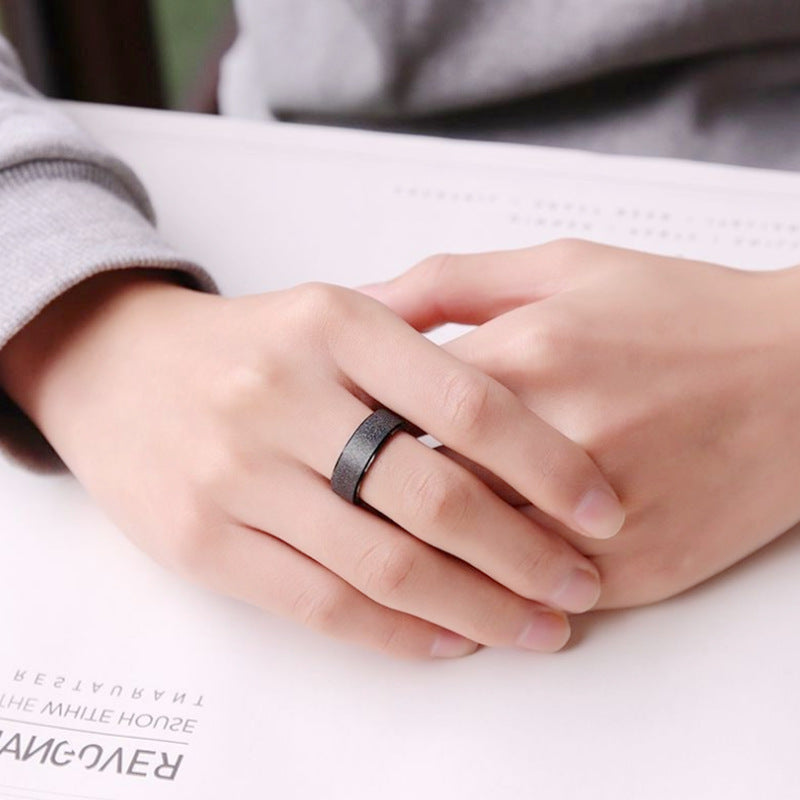 Herren Ring mit mattierter Oberfläche und eleganter Struktur Shop Nory