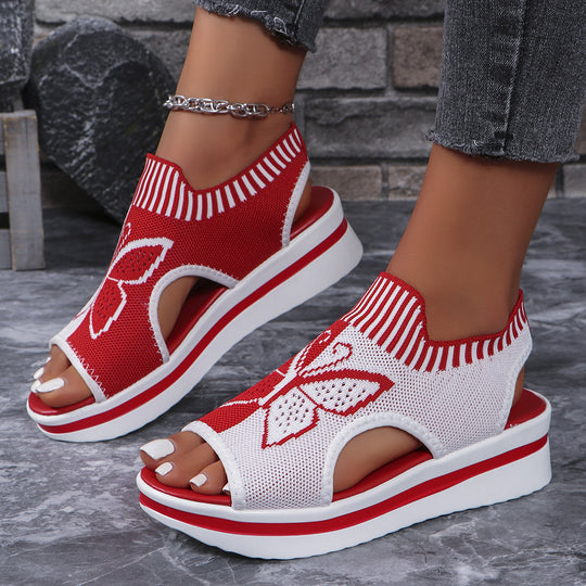 Damen Strick-Sandaletten mit Keilsohle und Schmetterlings-Motiv Shop Nory