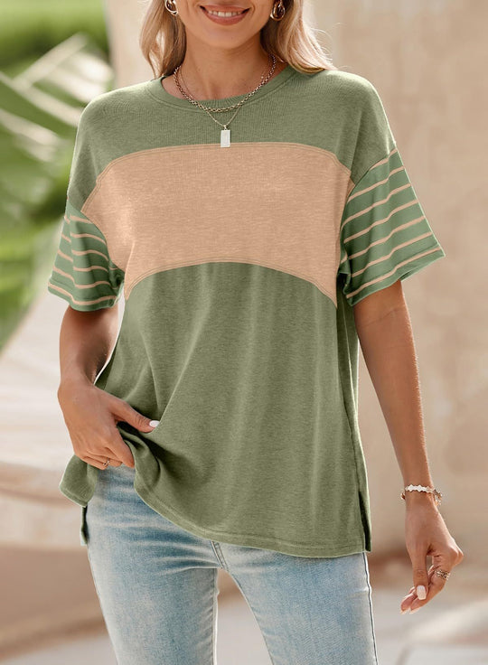 Damen Oversize-Shirt mit Kontrastpaneel, gestreiften Ärmeln und Seitenschlitzen Shop Nory