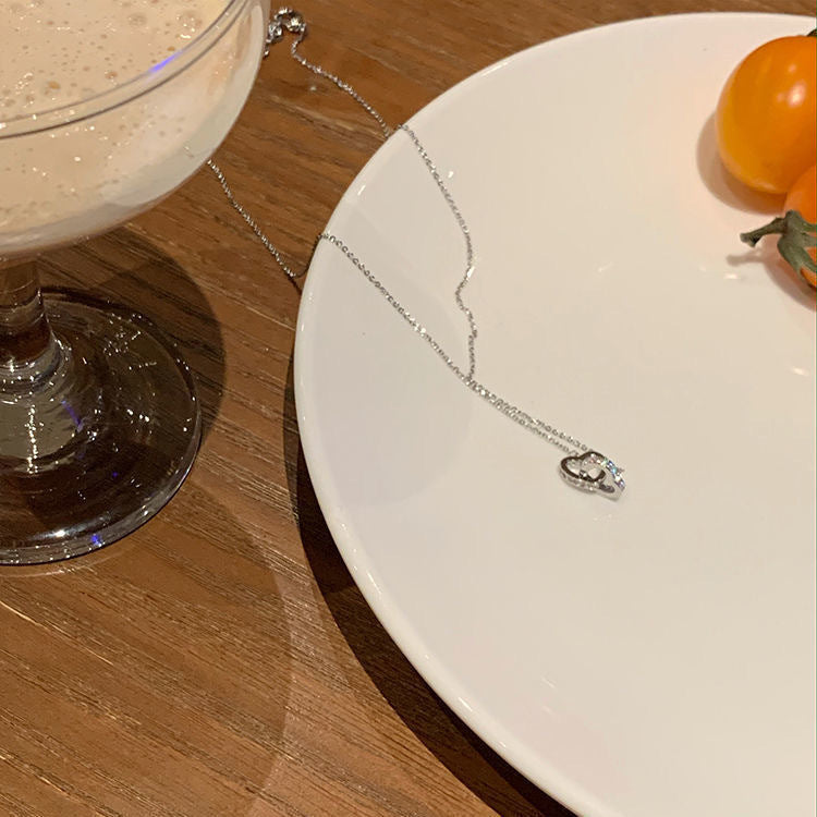 Damen Halskette mit elegantem Herzanhänger und funkelnden Zirkonia Shop Nory