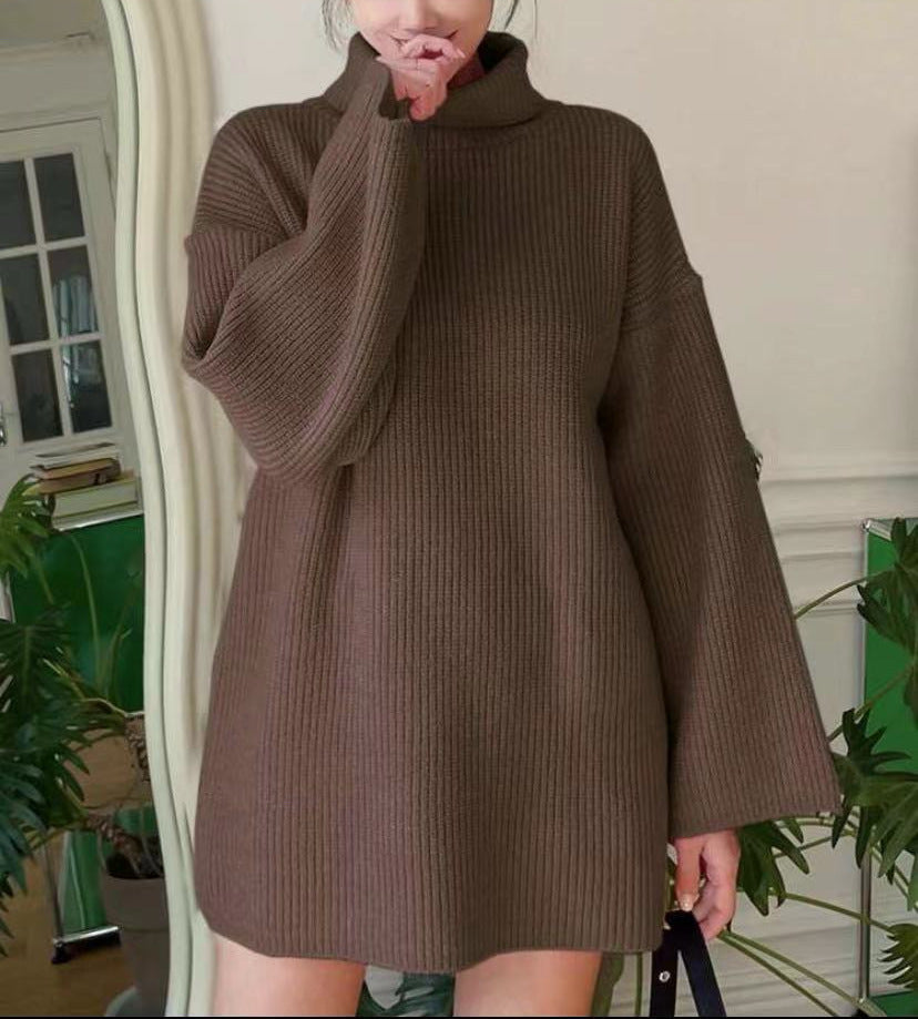 Damen Oversized geripptes Rollkragen‑Strickkleid mit Glockenärmeln Shop Nory