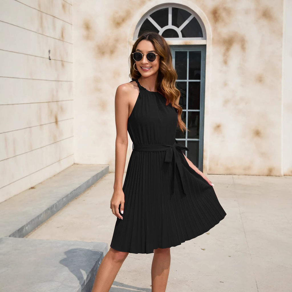 Damen Plissiertes Sommerkleid mit tailliertem Gürtel und Halterneck
