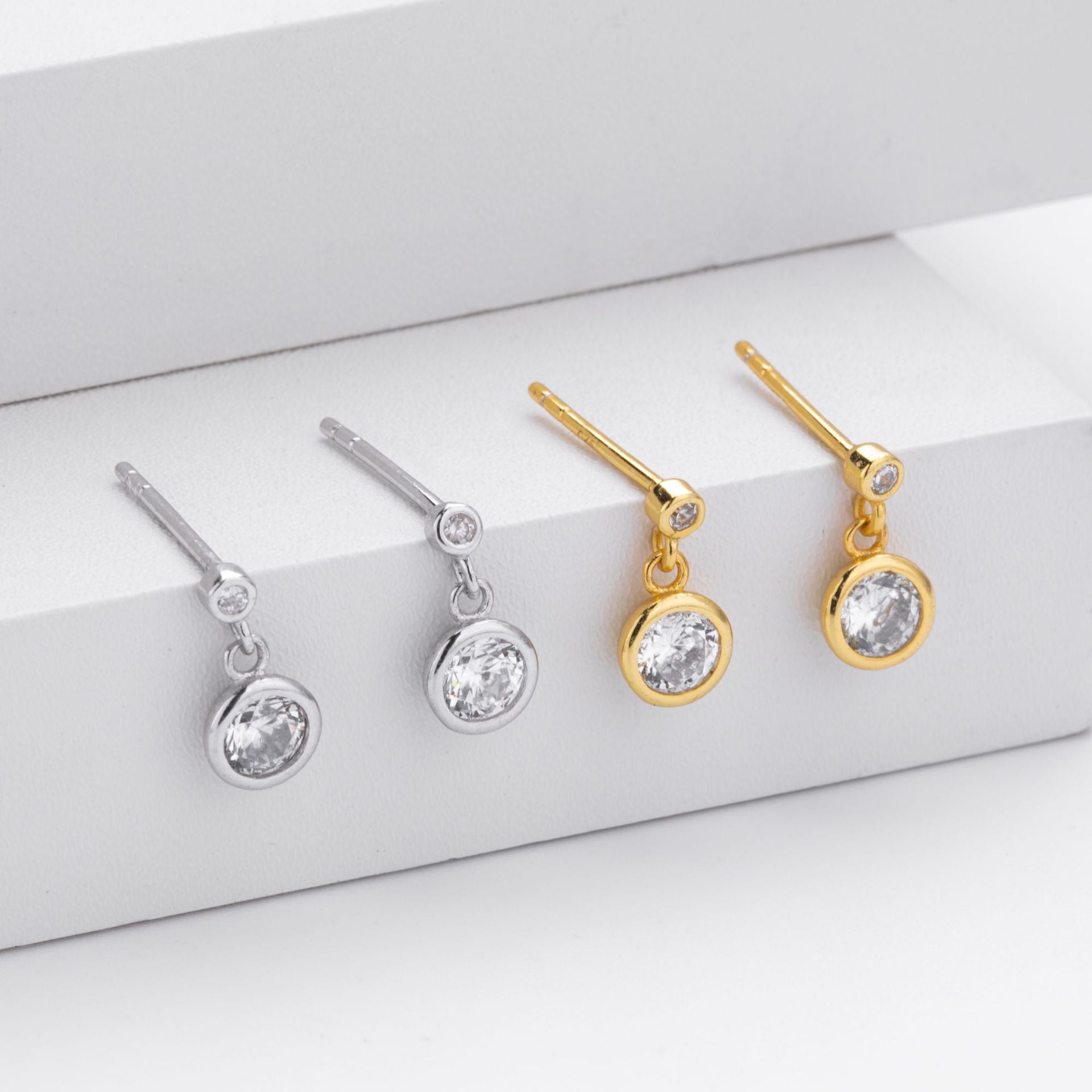 Damen Ohrhänger mit schimmerndem Zirkonbesatz aus hochwertigem 925 Sterling Silber Shop Nory