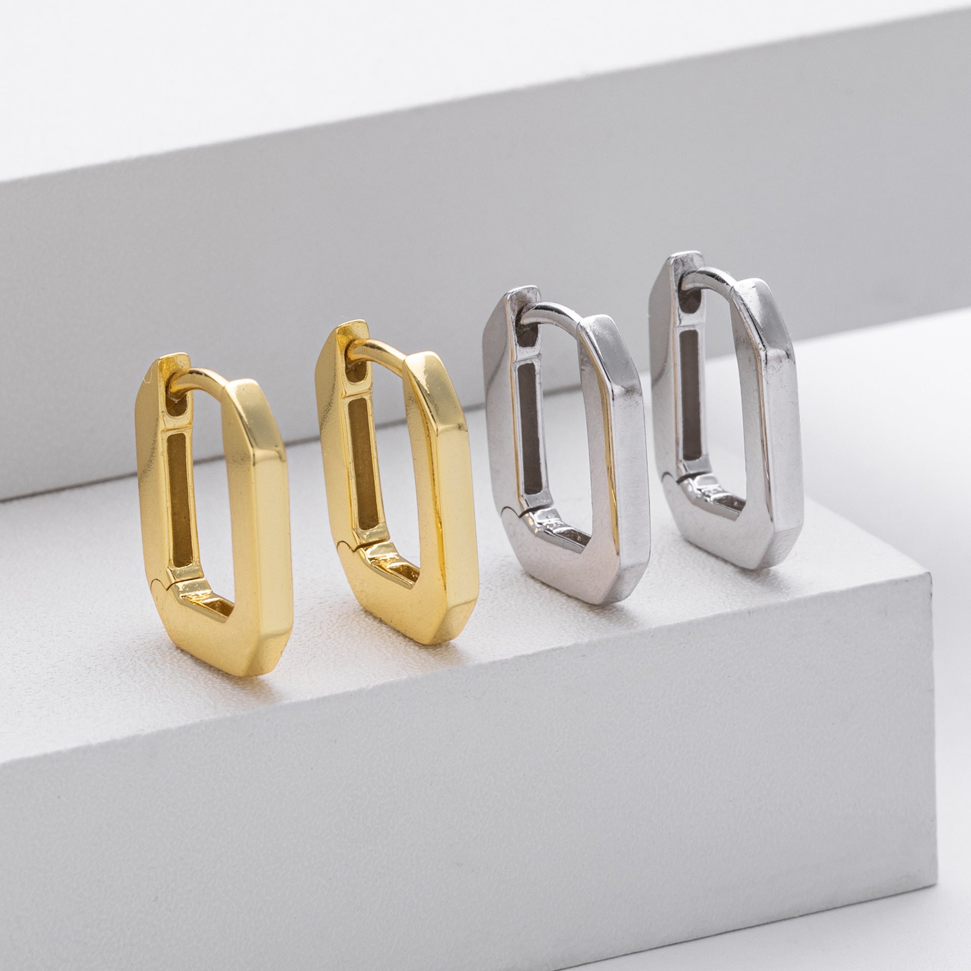 Damen Ohrringe im modernen Quadratdesign aus hochwertigem 925 Sterling Silber Shop Nory
