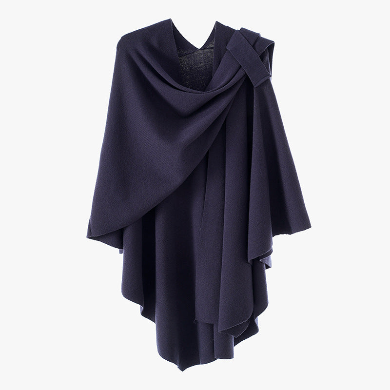 Damen Kapuzenponcho aus Feinstrick mit asymmetrischem Saum Shop Nory