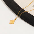 Damen Halskette mit detailverliebtem Anhänger Shop Nory