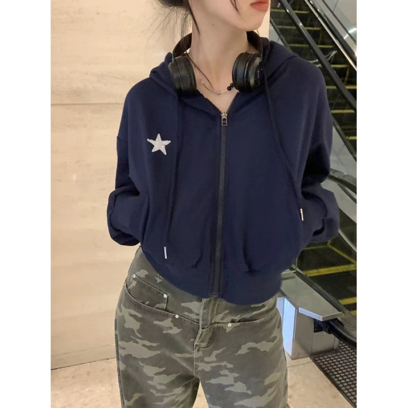 Damen nan kurze Kapuzenjacke mit durchgehendem Reißverschluss, Sternapplikation und elastischem Saum Shop Nory