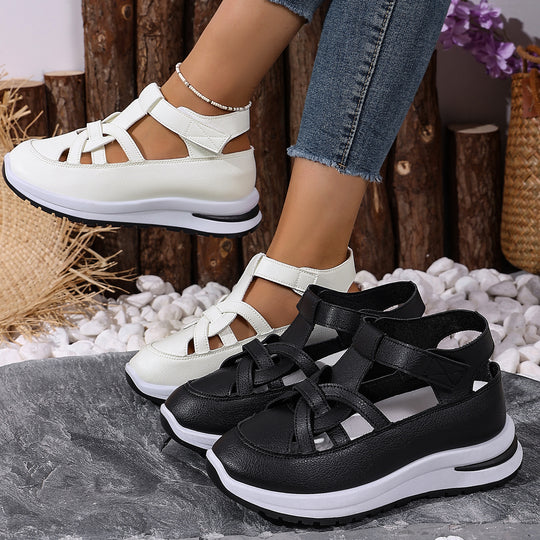 Damen nan sportive Plateau-Sandale mit geschlossener Zehenkappe, gekreuzten Riemen und verstellbarem Fersenriemen Shop Nory