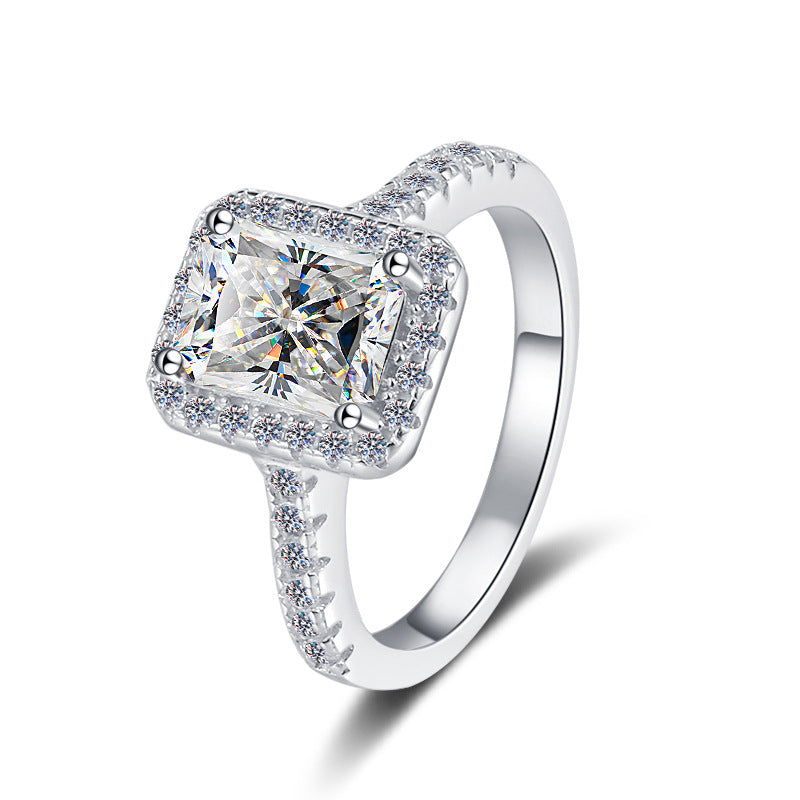 Damen Verlobungsring mit elegantem rechteckigem Zirkonia in luxuriöser Fassung Shop Nory