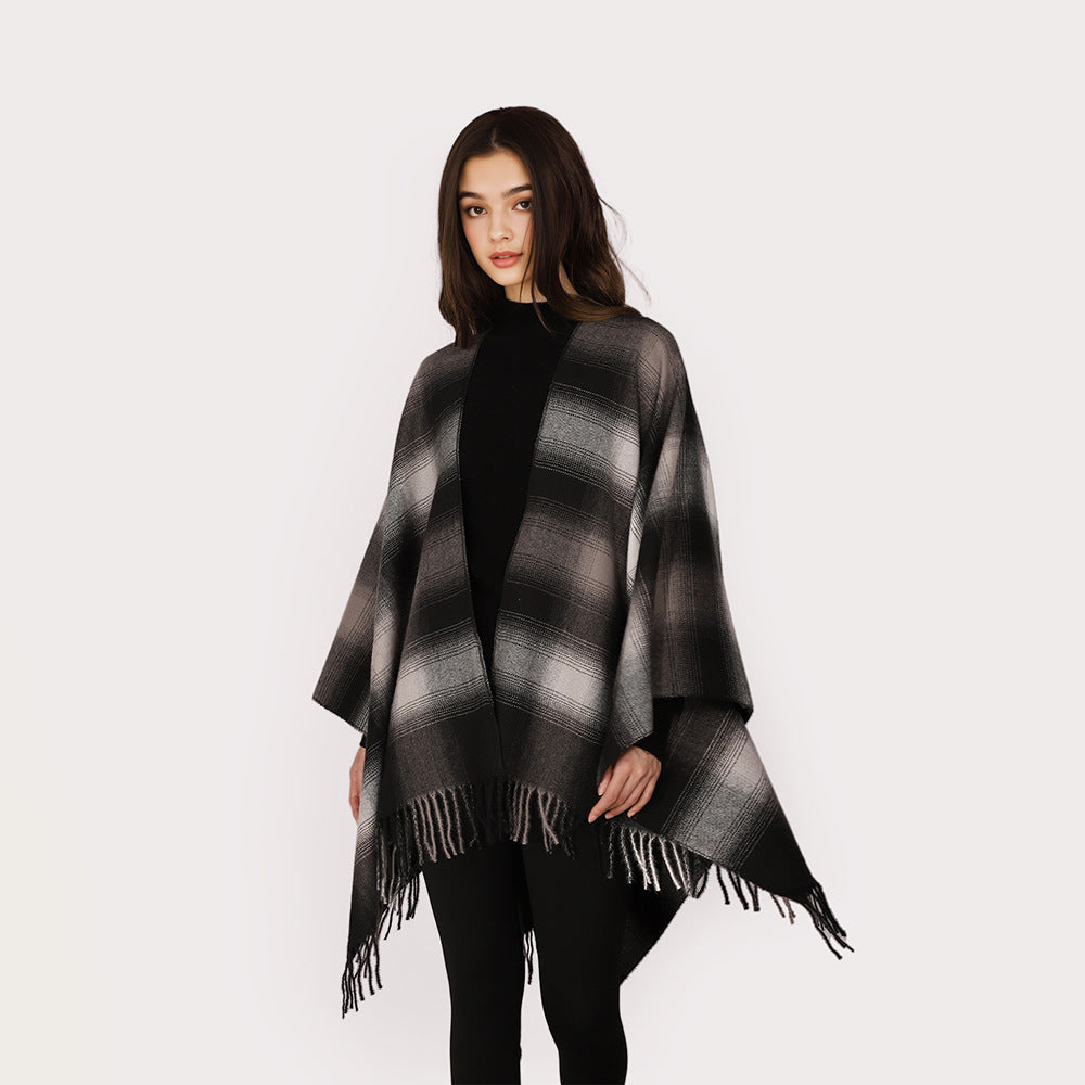 Damen Oversize Wollmix‑Ponchocape mit Ombre‑Karomuster und Fransensaum Shop Nory