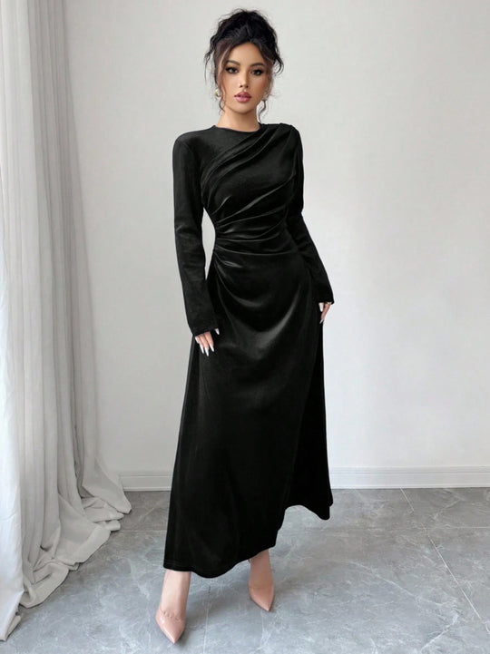 Damen Elegantes und stilsicheres Abendkleid Shop Nory