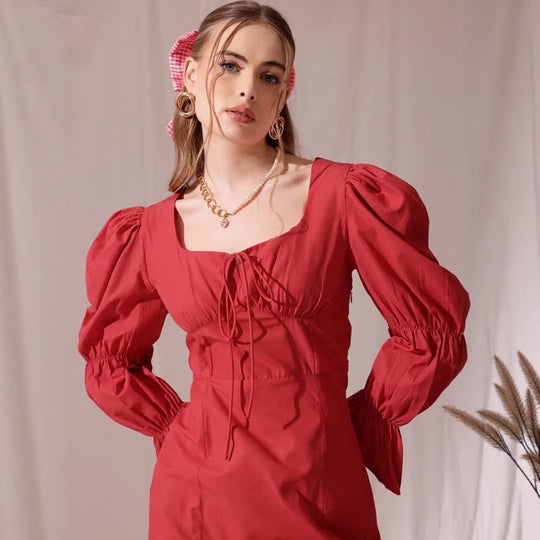 Damen Puffärmeliges Mini-Kleid mit eckigem Ausschnitt, Kordel-Bustier und Glockenärmeln Shop Nory