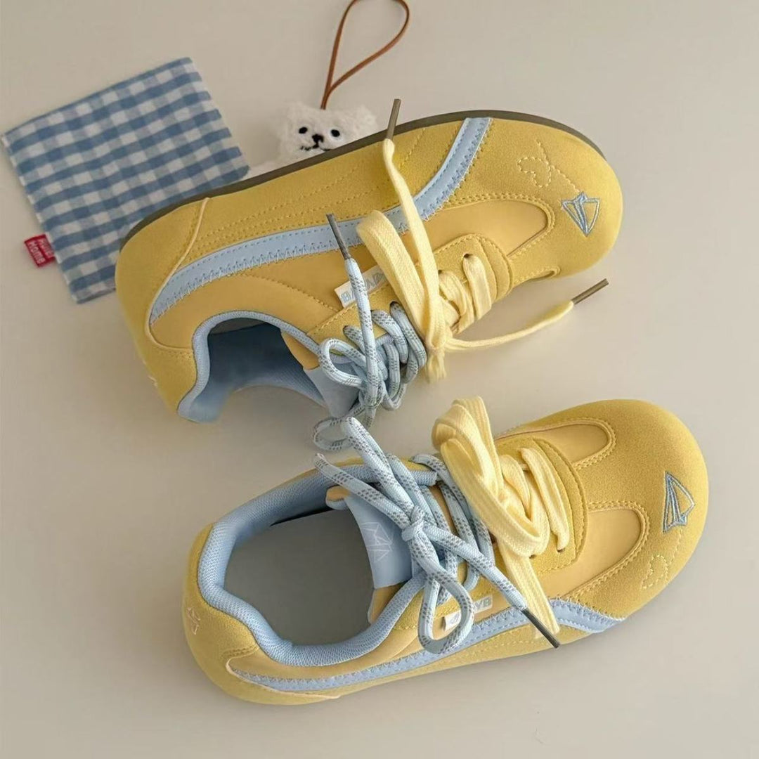 Damen Retro Pastell‑Sneaker mit Veloursoptik, gepolstertem Komfortfußbett und Herz‑Patch Shop Nory