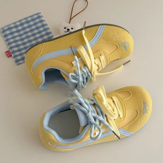 Damen Retro Pastell‑Sneaker mit Veloursoptik, gepolstertem Komfortfußbett und Herz‑Patch Shop Nory