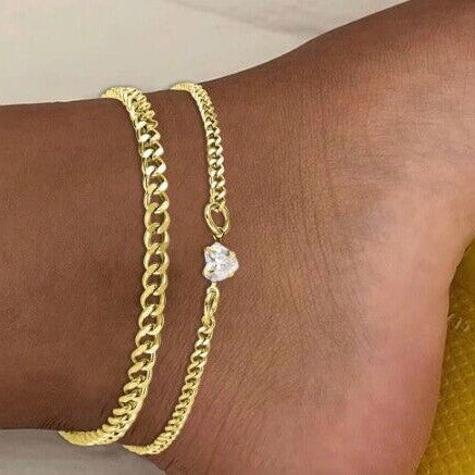 Damen Fußkettchen aus elegantem, vergoldetem Metall mit funkelndem Anhänger Shop Nory