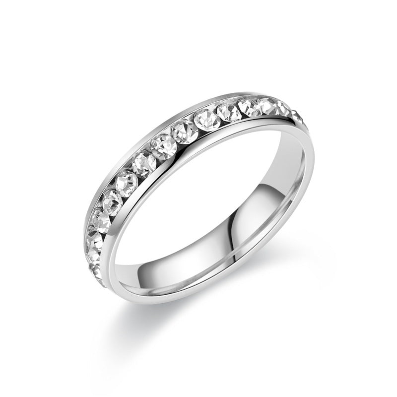 Damen Ring mit funkelndem Zirkonia-Besatz und eleganter Goldoberfläche Shop Nory