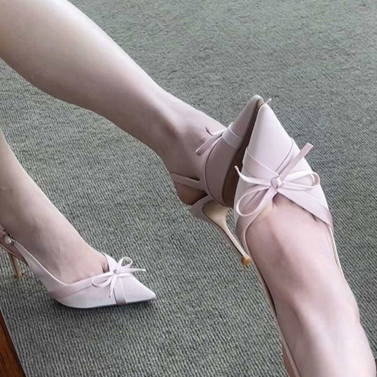 Damen Slingback‑Pumps mit spitzer Kappe, zierlichem Kitten‑Absatz und Schleifen‑Detail Shop Nory