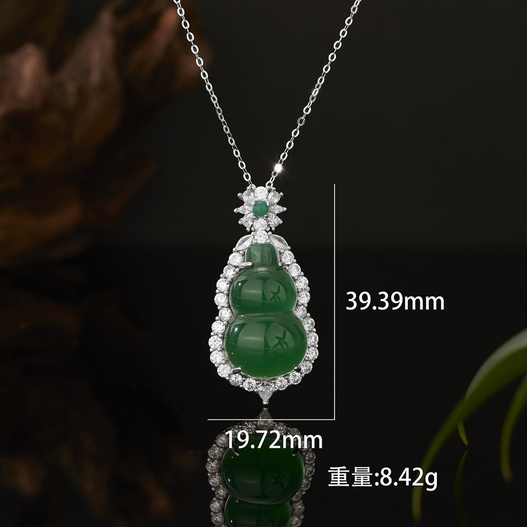 Damen Anhänger mit exotischem Jade-Design und funkelnden Zirkonia Shop Nory