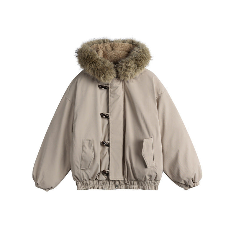 Unisex Gepolsterte Kapuzenjacke im Boxy‑Cut mit Teddyinnenfutter, Kunstfellkragen und Knebelverschlüssen Shop Nory