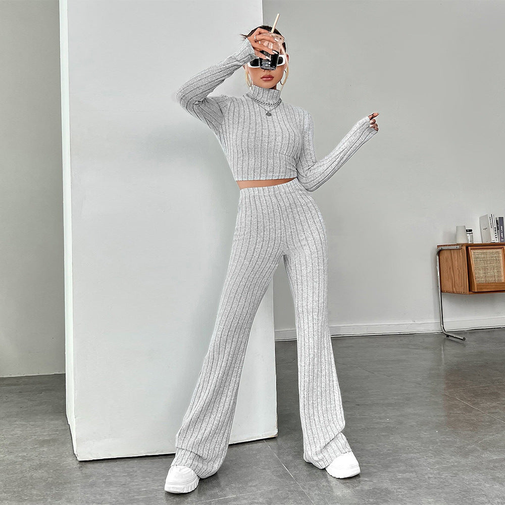 Damen geripptes Strick-Lounge-Set mit Rollkragen-Cropped und weiter Schlaghose Shop Nory