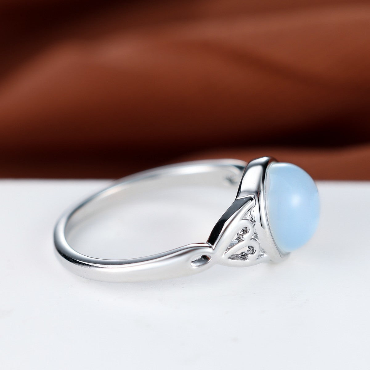 Damen Ring mit schimmerndem Mondstein und filigranen Details Shop Nory