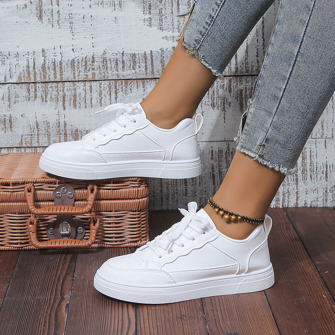Damen Plateau‑Sneaker mit minimalistischer Lederoptik und gepolstertem Komfortfußbett Shop Nory