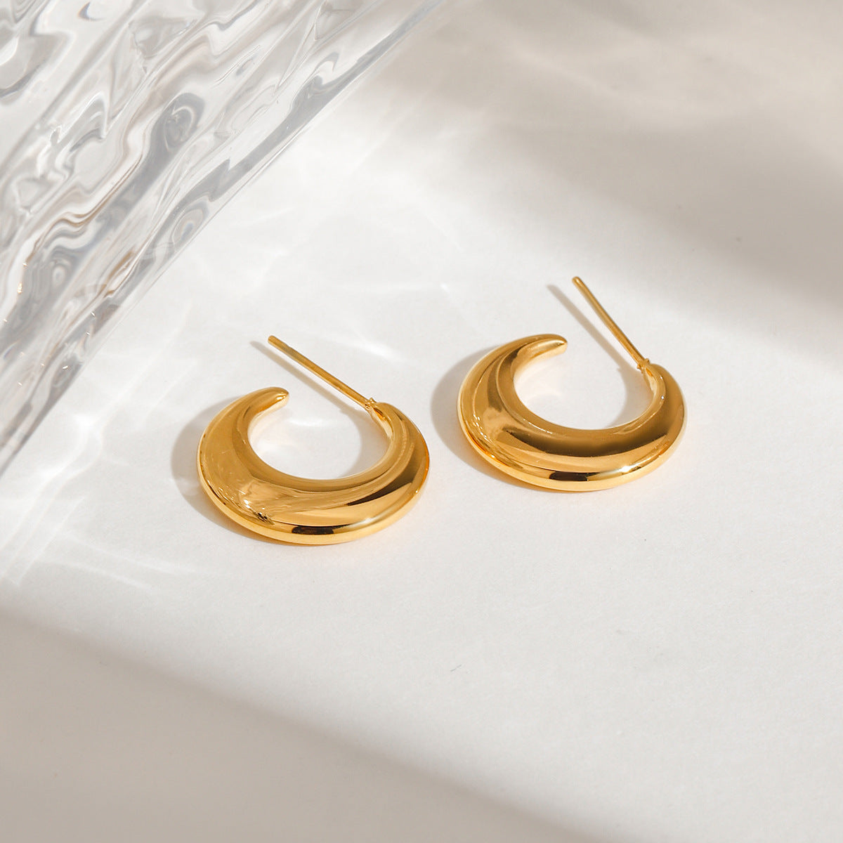 Damen moderne Ohrhänger mit glänzender Oberfläche Shop Nory