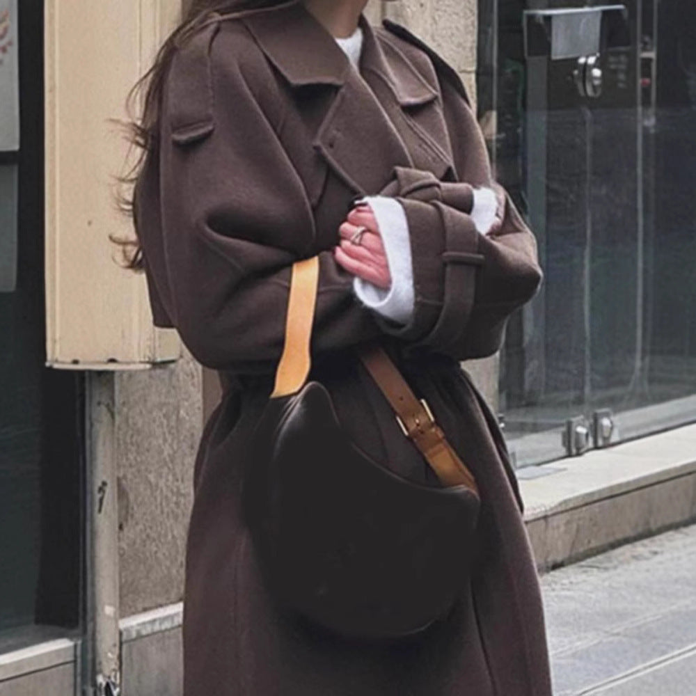 Damen Extravagant geschnittener Oversize-Wollmantel mit Schulterklappen und weitem Schalkragen Shop Nory
