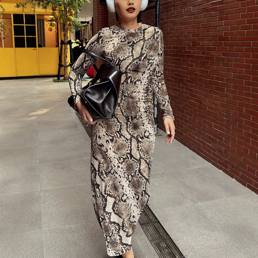 Damen Figurbetontes Maxikleid aus Stretch-Jersey mit Schlangenprint und Rundhalsausschnitt Shop Nory