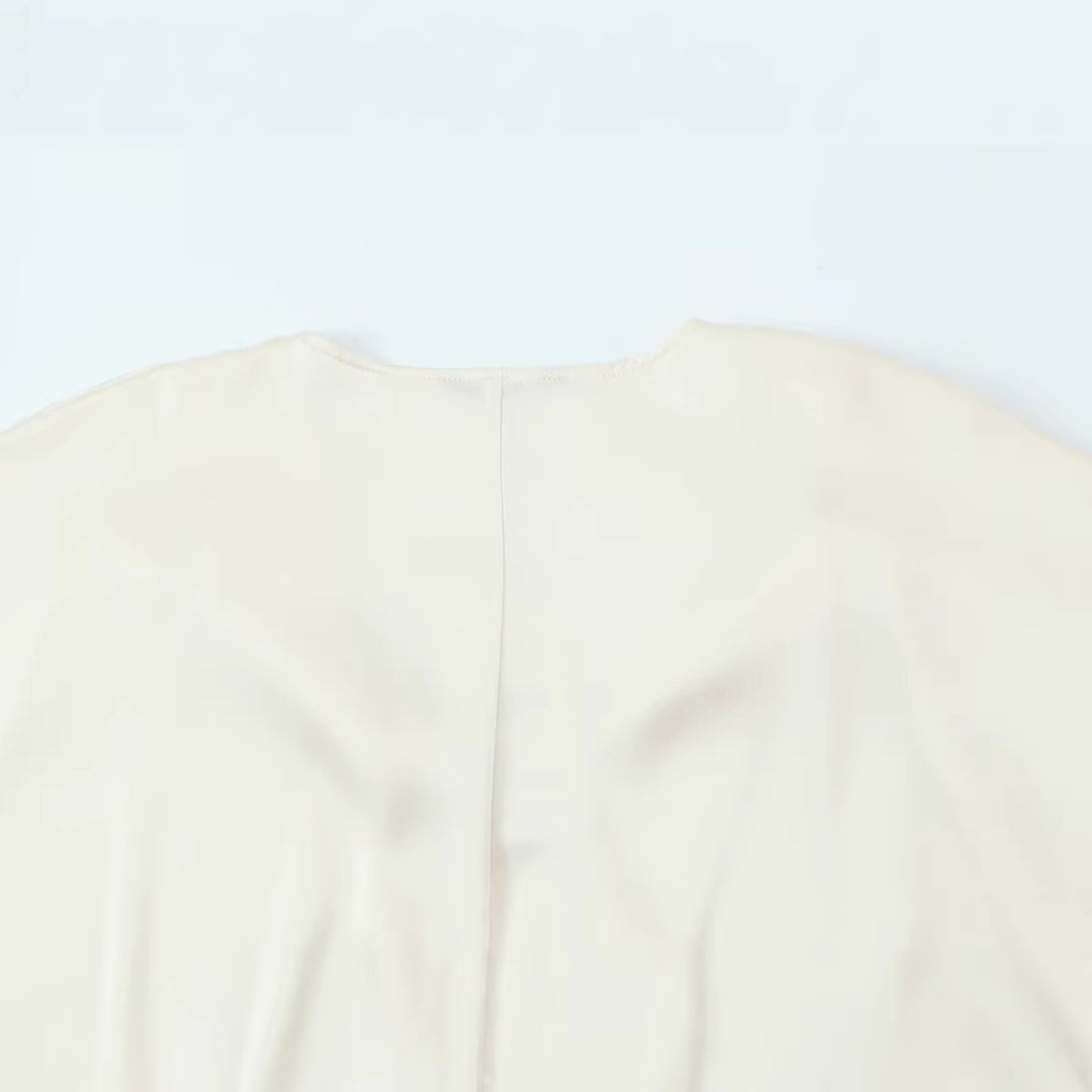 Damen Satinbluse mit tiefem Wickel-V-Ausschnitt, elastischem Saum und Ballonärmeln Shop Nory