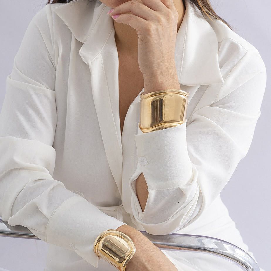 Damen breites Armband aus hochglanzpoliertem Edelstahl Shop Nory