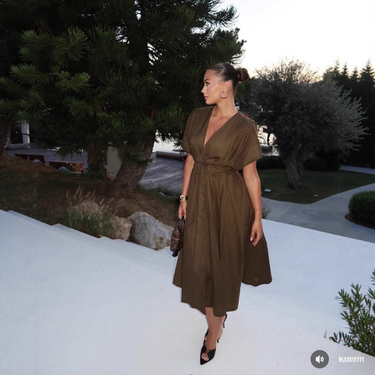 Damen Midikleid mit eleganter Wickeloptik und fließendem Schnitt