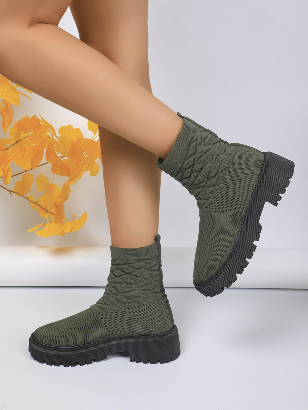Damen Strick-Sockenboots mit geometrischer Stepp-Optik und klobiger Lug-Sohle Shop Nory