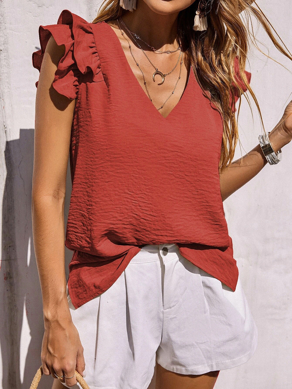 Damen Sommerbluse mit Versäuberung und modischen Rüschen