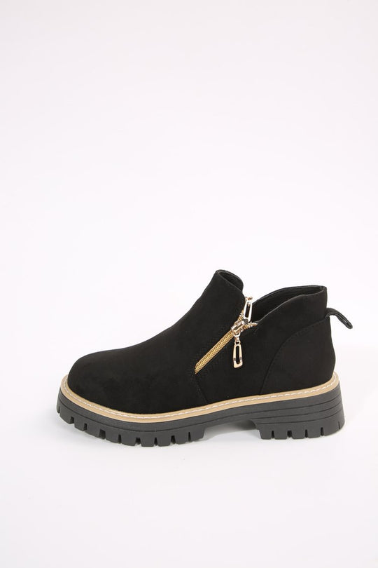 Damen Chelsea-Stiefelette mit profilierter Gummisohle und seitlichem Reißverschluss Shop Nory