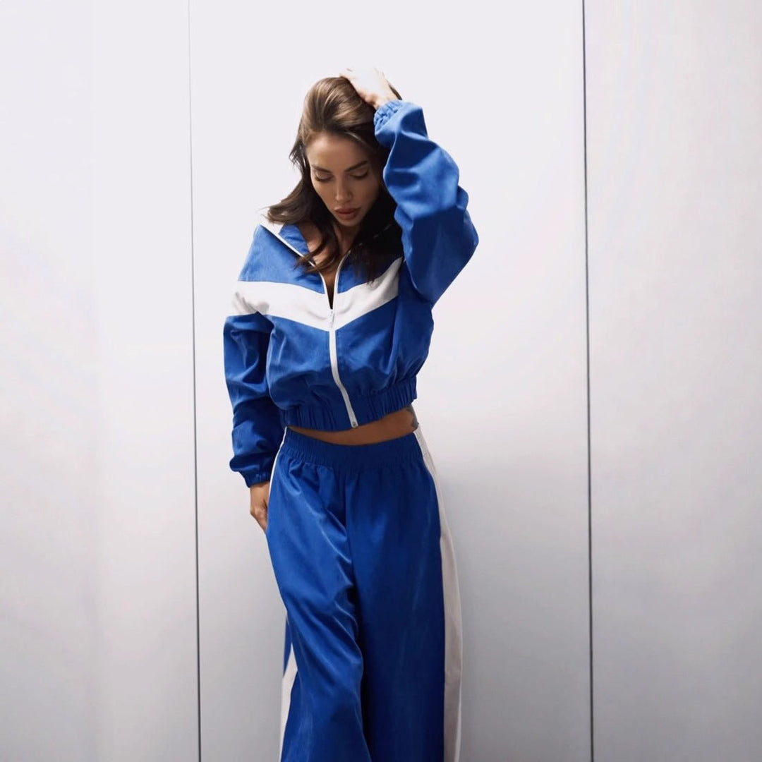 Damen Sportlicher Trainingsanzug im modernen Look Shopnory