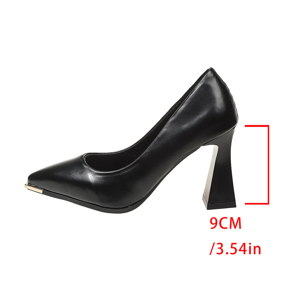Damen Pumps mit spitzer Zehenpartie, Metallkappe und skulpturellem Blockabsatz Shop Nory