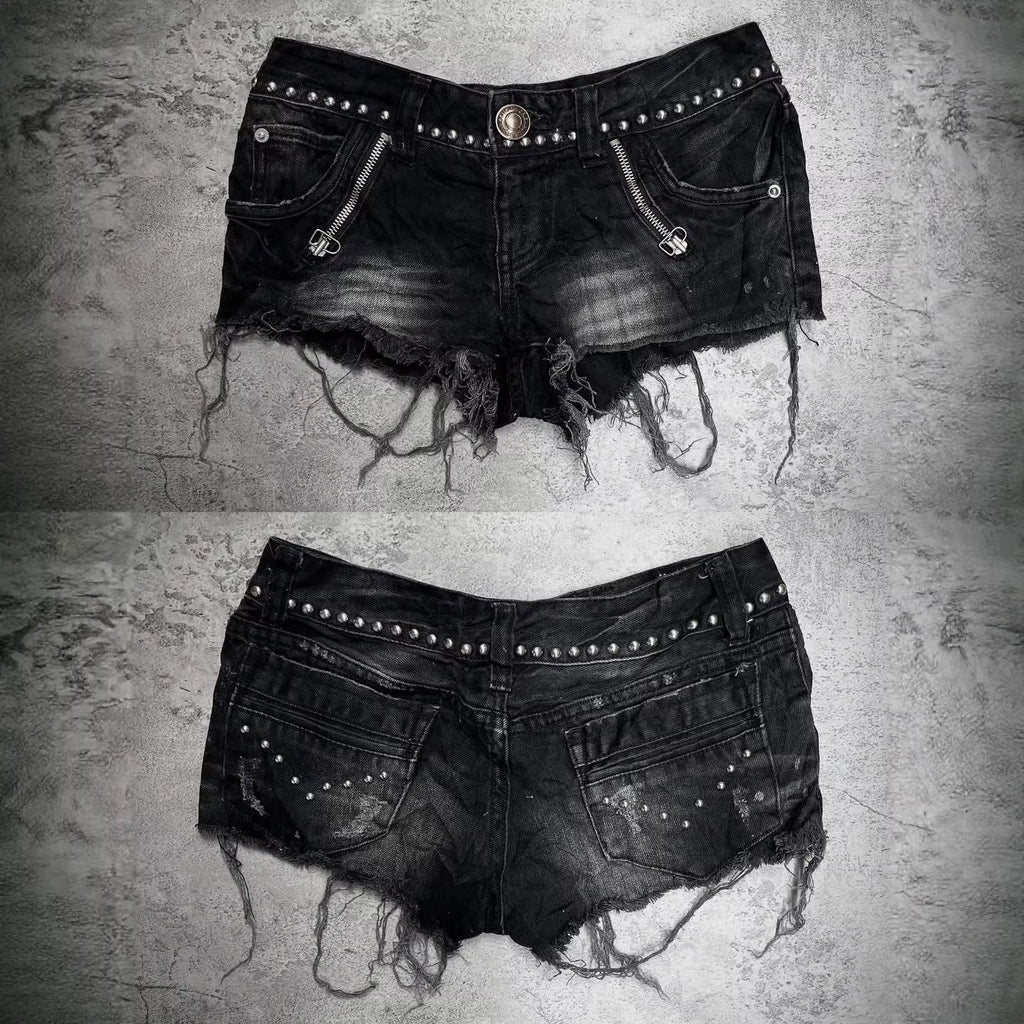 Damen Modische Destroyed Denim-Shorts mit Nieten