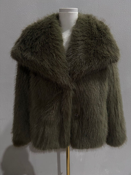 Damen Kurzbolero im Boxy-Cut aus veganem Shaggy-Kunstpelz mit XXL-Schalkragen Shop Nory