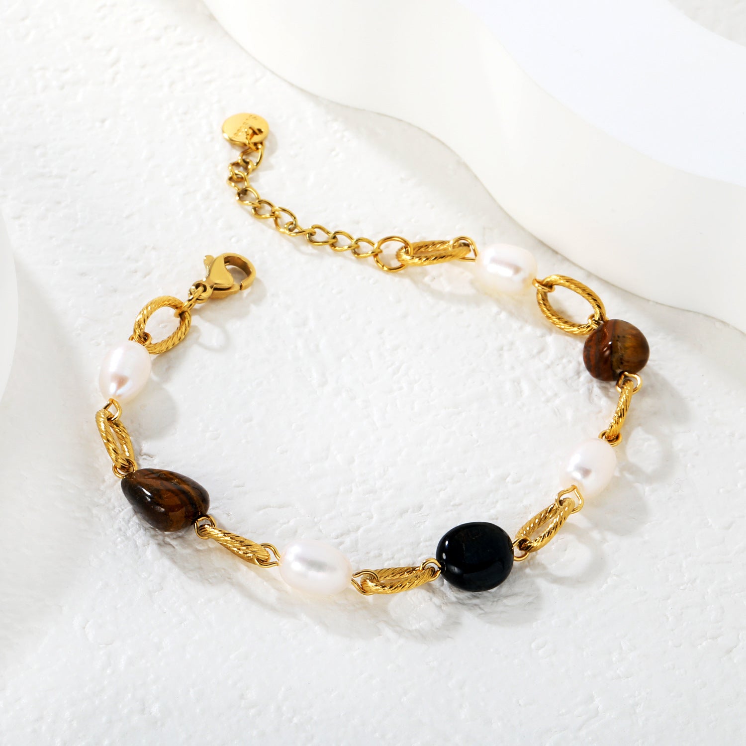 Damen Armband mit natürlichen Steinen und elegantem Kettendesign Shop Nory