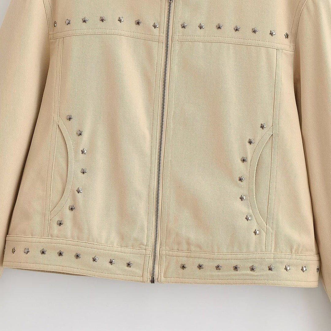 Damen Kurz geschnittene vegane Lederjacke mit Stehkragen, durchgehendem Reißverschluss und Sternnieten-Detail Shop Nory