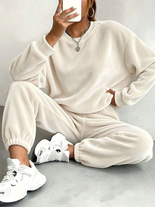 Damen Oversize Samt-Jogginganzug mit Rundhalsausschnitt und elastischen Bündchen Shop Nory