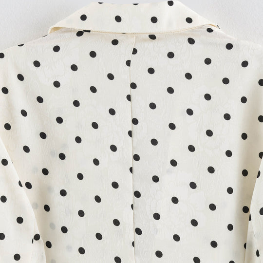 Damen Leichter gepunkteter Blazer mit Revers, Tunnelzug‑Taillierung und Pattentaschen Shop Nory