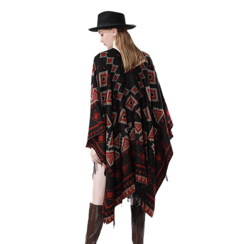 Damen Zweilagiger Kapuzen-Überwurf mit asymmetrischem Fransensaum und geometrischem Jacquard Shop Nory