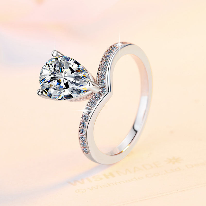 Damen Verlobungsring mit herzförmigem Zirkonia und filigranem Design Shop Nory