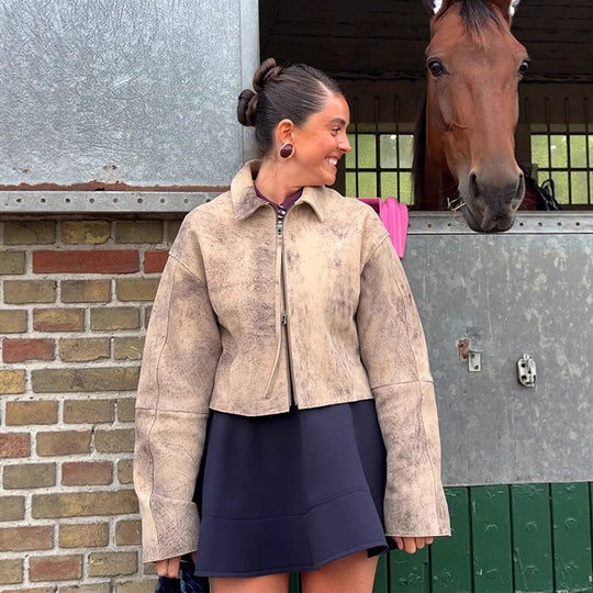 Damen Kurz geschnittene Velourslederjacke in Used‑Optik mit extra langen Ärmeln und Zwei‑Wege‑Reißverschluss Shop Nory